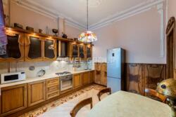 4кімн квартира по вул. Гетьмана Павла Скоропадського 23 (м.Університет) фото 1 4кімн квартира по вул. Гетьмана Павла Скоропадського 23 (м.Університет) фото 1