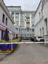 ������ 3 ��. ��������, ���. �. �������������, 9, ��� ���� 8