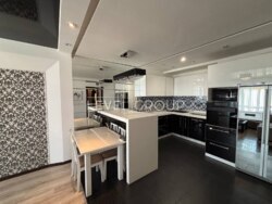 , 쳿, . (40- ), 58, 250 000$  4