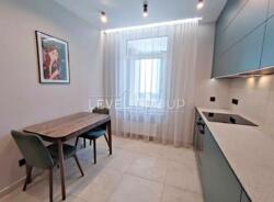 ��������� ������� 1-������� �������� � �� ����� ����� '�������� �����' �� ���.����������, 24�. � ����������� ������ ����� ����. ���� 4