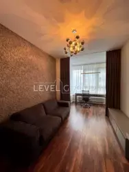 ������ 3-������� �������� �� Jack House ��� ������� ���������� ����� �� ����� ��� ������ ����������� ����� ���� 12