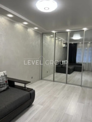 ������ 1-��. �������� � ��������, �� ���������� ���. ����� ������, 7, ��������, ������� ���� 4