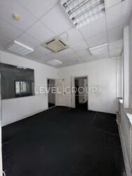 ����������� �� ������� ��������� ��������, �������� ������ �ᒺ������ ����� ������� (9 �����), ������������ �� 1 �� 2 �������� ��������� ����� � ����� ���� � �� ������ �������, 11 �������������� ������. ���� 15