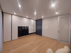  2-     , Garden City Residence' .  30,  41
