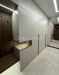  1   53 2       Manhattan city  6