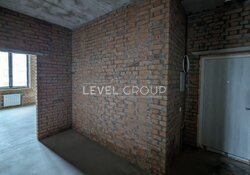 ��������� �������� ���������� �������� � ��������� �������� �����-����� 'Crystal Park Tower', ����������� �� �������: ������������� �������� 42�, ������ 4. ���� 8