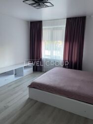  1-     (. , 10/2),    8