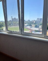 Київ, Святошинський, вул. Хмельницька, 10 фото 4 Київ, Святошинський, вул. Хмельницька, 10 фото 4