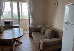 Київ, Святошинський, вул. Хмельницька, 10 фото 2 Київ, Святошинський, вул. Хмельницька, 10 фото 2