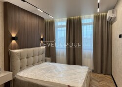  1   53 2       Manhattan city  13