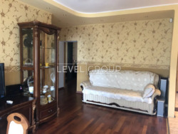 Продається 3-кімнатна квартира з капремонтом на Єреванській, Солом'янський район фото 3 Продається 3-кімнатна квартира з капремонтом на Єреванській, Солом'янський район фото 3