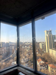 ������ 4-������� �������� (106�2) � �� Edelweiss House �� ���.���������� 70� ���� 2