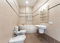 Продаж 4-кімнатної дворівневої квартири на Дарвіна фото 9 Продаж 4-кімнатної дворівневої квартири на Дарвіна фото 9