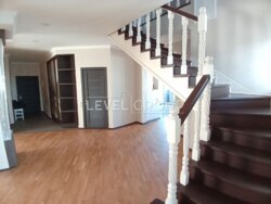 ������ ������������� 9 ��������� �������� ��������� 555� � ������� �� ��������� ���� 6