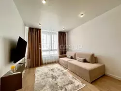 Продаж однокімнатної квартири у ЖК Варшавський+ фото 1 Продаж однокімнатної квартири у ЖК Варшавський+ фото 1