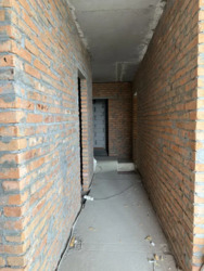  : 2-(712)    Paradise Avenue()  8