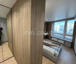  2-    White Lines  5