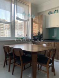 ������ 3-� �������� 107 �2, ���.� .�������� 30, �������, �������� ���������� ����� ���� 6