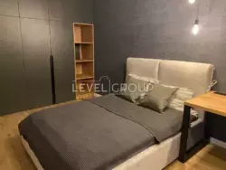  3  , 100 (. )  7