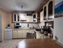 Продаж 3 кімнатної квартири в Святошинському районі Києва фото 1 Продаж 3 кімнатної квартири в Святошинському районі Києва фото 1