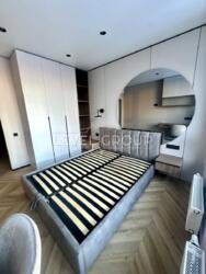 ������ 3-������� �������� � �� White Lines ���� 5