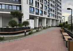  1   53 2       Manhattan city  12