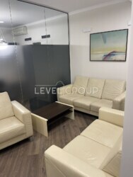 Продам квартиру з новим ремонтом на Тарасівській фото 1 Продам квартиру з новим ремонтом на Тарасівській фото 1