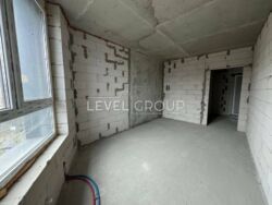    1    Podil Plaza & Residence  8