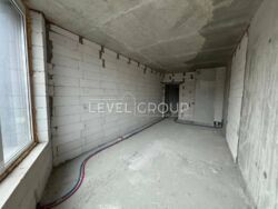    1    Podil Plaza & Residence  7