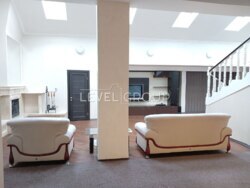 ������ ������������� 9 ��������� �������� ��������� 555� � ������� �� ��������� ���� 20