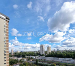  2        Family nd Friends  4