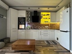 Продається затишна євродвушка 47 м² із балконом та коморою в ЖК У-Квартал фото 1 Продається затишна євродвушка 47 м² із балконом та коморою в ЖК У-Квартал фото 1