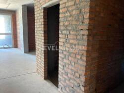  3  104.  Greenville    5