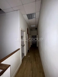 ����������� �� ������� ��������� ��������, �������� ������ �ᒺ������ ����� ������� (9 �����), ������������ �� 1 �� 2 �������� ��������� ����� � ����� ���� � �� ������ �������, 11 �������������� ������. ���� 11