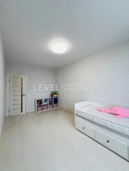 3-������� �������� 76�2 � ������������� �������� � �� ParkLand ���� 5