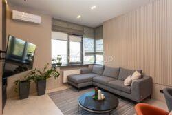   128 2  River Stone  2