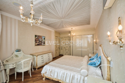 Ексклюзивна квартира з коштовним класичним інтер’єром фото 16 Ексклюзивна квартира з коштовним класичним інтер’єром фото 16