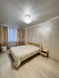   2    Sofia Residence,    10