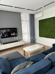 ������ 3-������� �������� � �� 'Central Park' ��������� ������ 123 �2 ���� 2