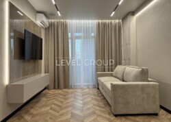  1   53 2       Manhattan city  1