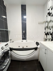  2   RiverStone    10