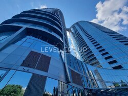 ������ 1-������� �������� � ����������� Taryan Towers ���� 1