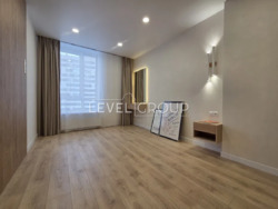 Продаж 2-кімнатної квартири з дизайнерським ремонтом вул. Всеволодова Змієнка, 15/23 фото 11 Продаж 2-кімнатної квартири з дизайнерським ремонтом вул. Всеволодова Змієнка, 15/23 фото 11