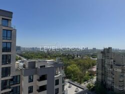   3       'Crystal Park Tower'  10