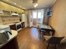 Продаж 2- кімнатної каартири з ремонтом і техникою. фото 1 Продаж 2- кімнатної каартири з ремонтом і техникою. фото 1