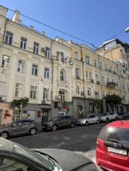 ����������� �� ������� ��������� ��������, �������� ������ �ᒺ������ ����� ������� (9 �����), ������������ �� 1 �� 2 �������� ��������� ����� � ����� ���� � �� ������ �������, 11 �������������� ������. ���� 20