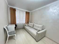   2    Sofia Residence,    16