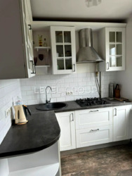 ��������� ������� �� ���� ������� �������� �� �������: �. ���, ���. �������, 27 (�������) ���� 1