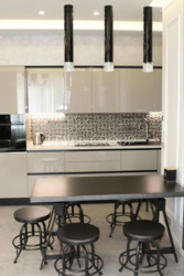 ������ 2� ��������, �� Royal Tower, ���. ��������������, 37� ���� 14