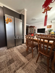   3-    .   '  ,       !  3